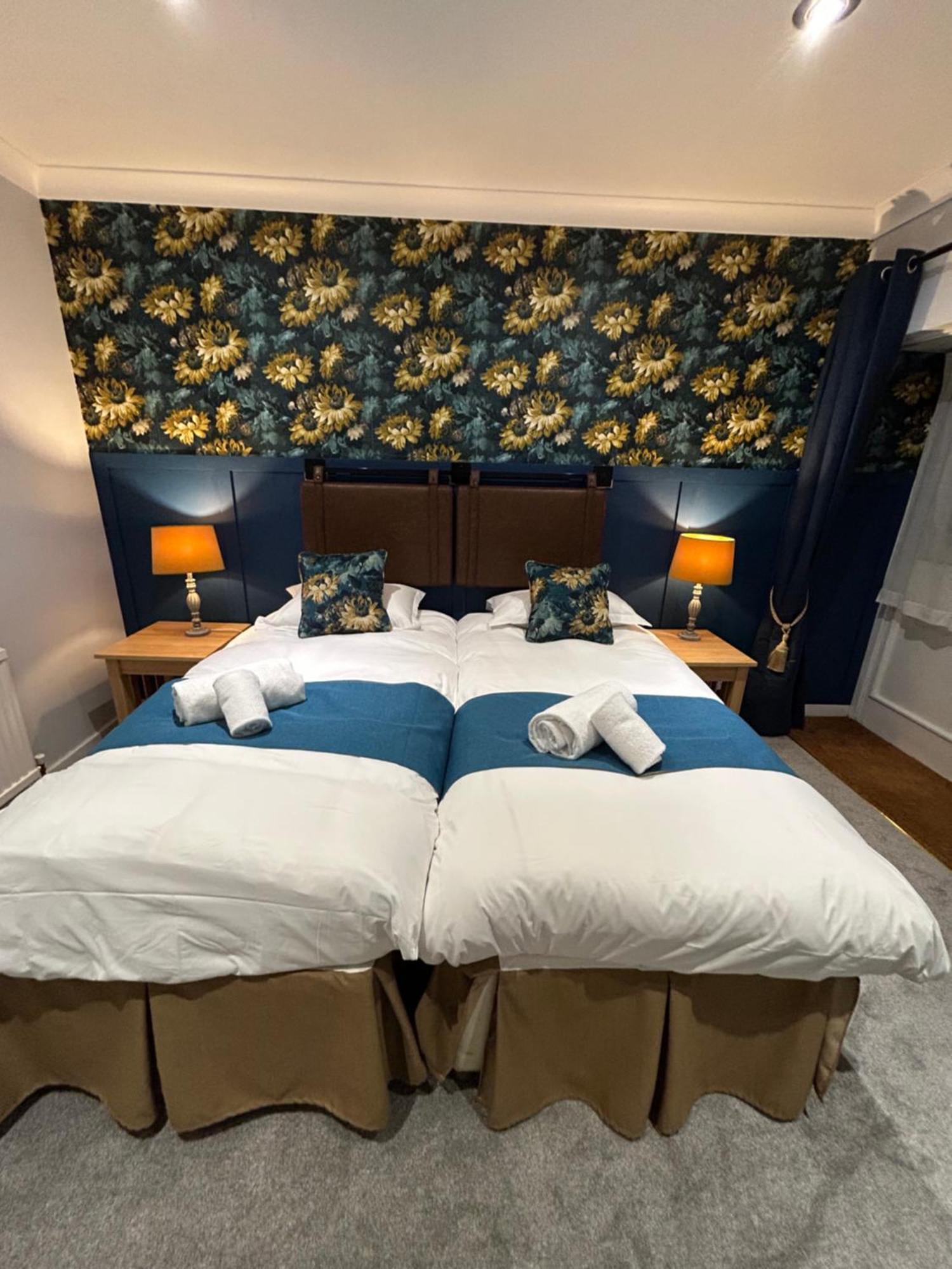 Annandale Arms Hotel Moffat Eksteriør bilde